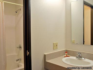 Northwoods Inn And Suites Ely Kamer foto